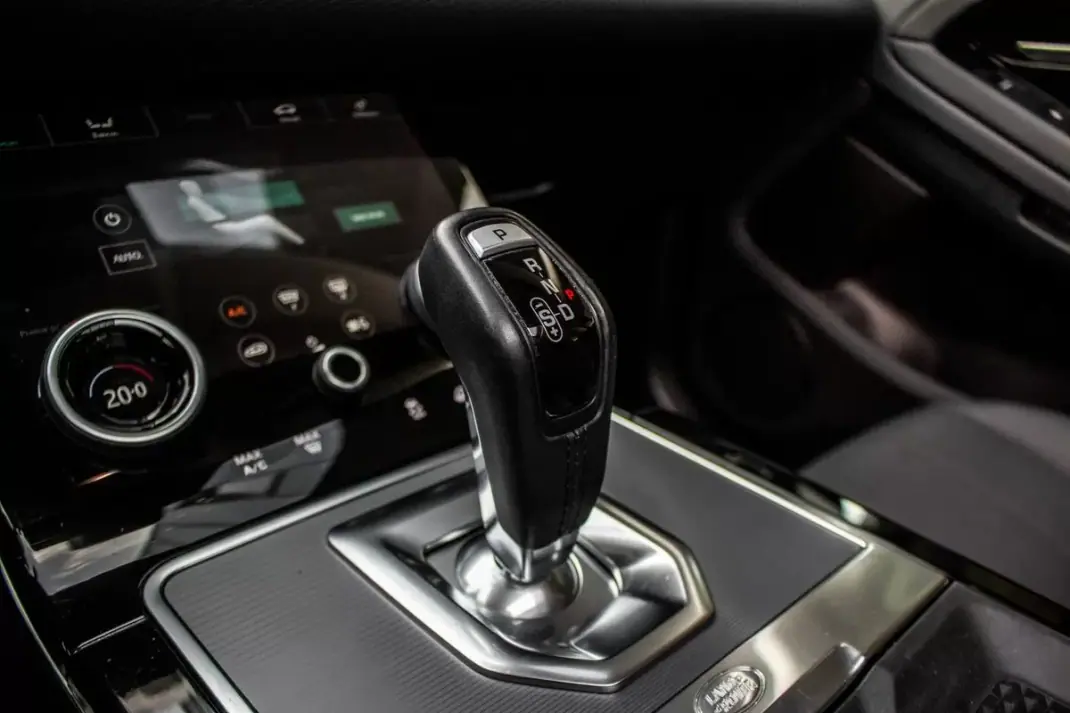 Land Rover Range Rover Evoque 2020 - 32990 EUR, 84922 km - AUTO.MOTO.pt - 84922km - foto 24 de 56