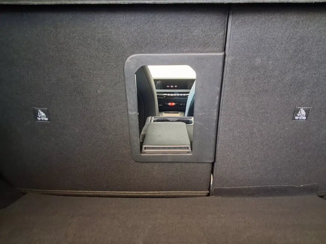 DS DS4 2025 - 27750 EUR, 29101 km - 29101km - foto 44 de 47