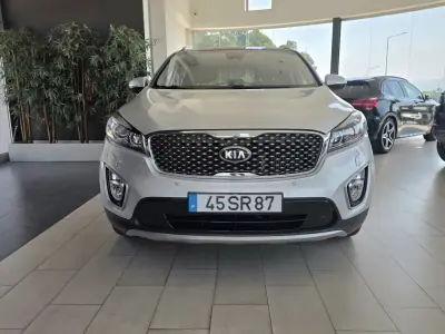 Kia Sorento 2017 - 17990 EUR, 151645 km - AUTO.MOTO.pt - 151645km - foto 2 de 34