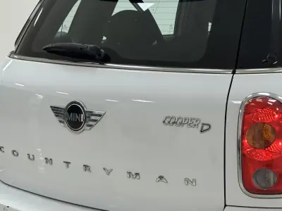 MINI Countryman 2015 - 13890 EUR, 149000 km - AUTO.MOTO.pt - 149000km - foto 9 de 25