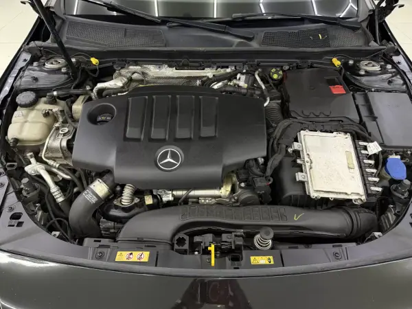 Mercedes-Benz CLA 180 2021 - 27950 EUR, 178635 km - AUTO.MOTO.pt - 178635km - foto 15 de 51