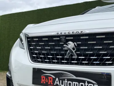 Peugeot 3008 2018 - 21990 EUR, 130000 km - AUTO.MOTO.pt - 130000km - foto 4 de 13