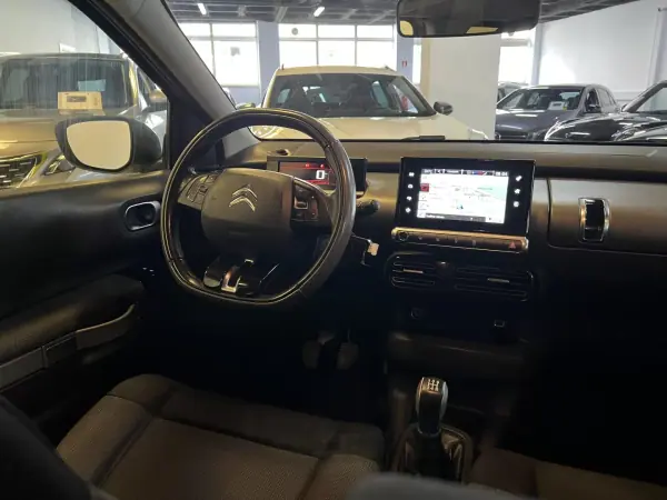 Citroën C4 Cactus 2015 - 8990 EUR, 175000 km - AUTO.MOTO.pt - 175000km - foto 16 de 35