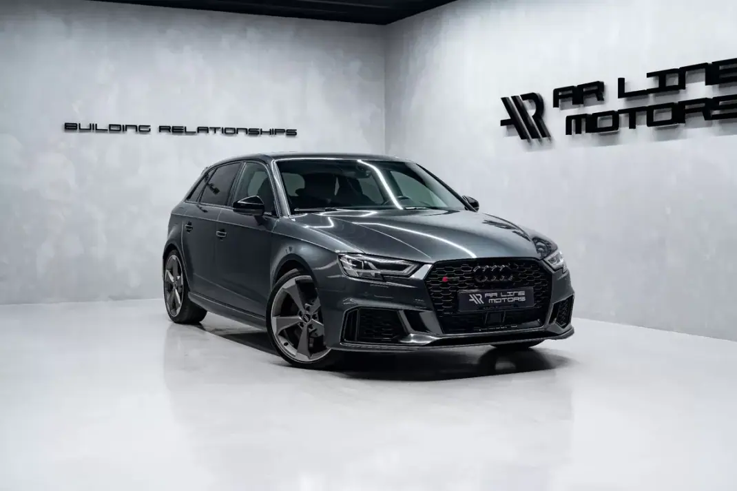 Audi RS3 Sportback 2019 - 49950 EUR, 76000 km - AUTO.MOTO.pt - 76000km - foto 3 de 40