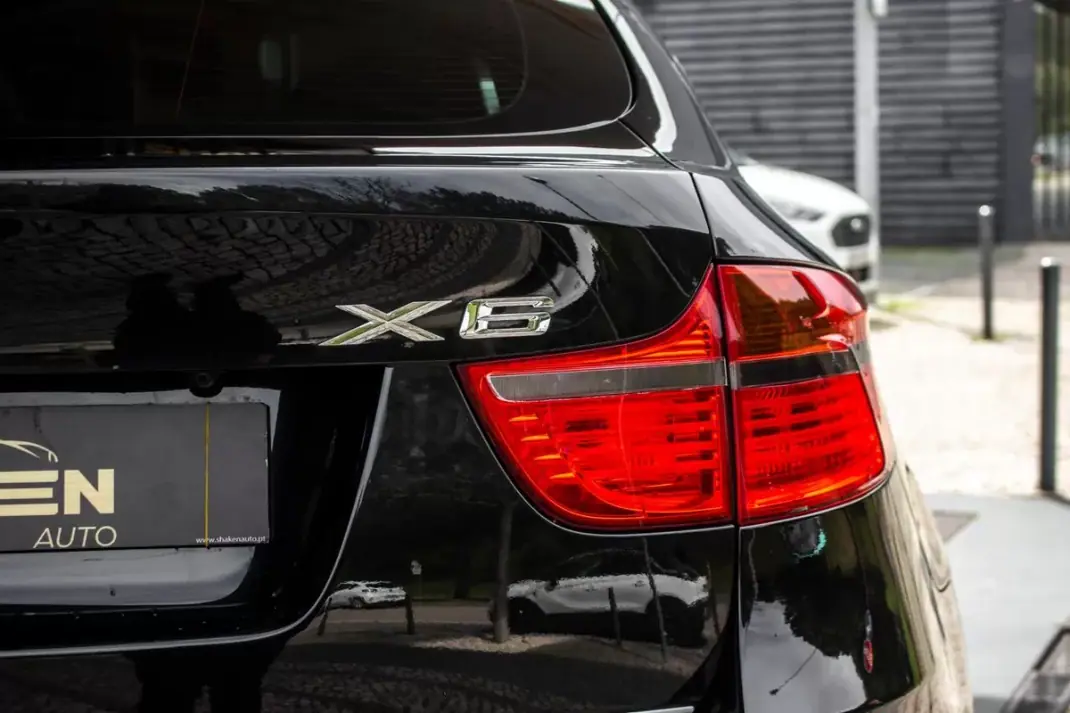 BMW X6 ActiveHybrid 2010 - 23990 EUR, 173745 km - AUTO.MOTO.pt - 173745km - foto 10 de 40