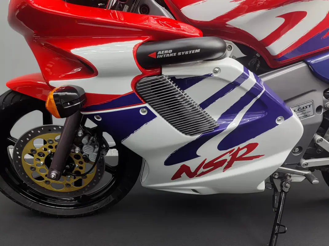 Honda NSR 50R 1998 - 7400 EUR, 26000 km - AUTO.MOTO.pt - 26000km - foto 18 de 26