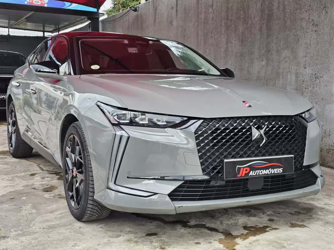 DS DS4 2022 - 22999 EUR, 150000 km - AUTO.MOTO.pt - 150000km - foto 1 de 15