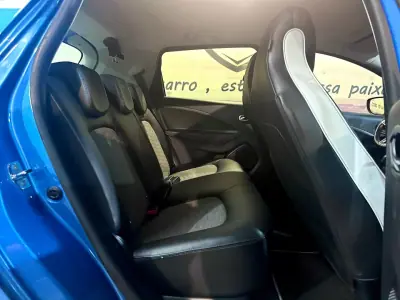 Renault Zoe 2020 - 13900 EUR, 105098 km - AUTO.MOTO.pt - 105098km - foto 15 de 28