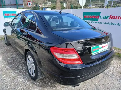 Mercedes-Benz C 200 2010 - 10250 EUR, 208074 km - AUTO.MOTO.pt - 208074km - foto 9 de 23