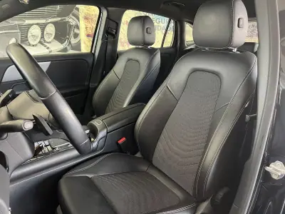 Mercedes-Benz GLA 250 2021 - 27600 EUR, 108896 km - AUTO.MOTO.pt - 108896km - foto 7 de 23
