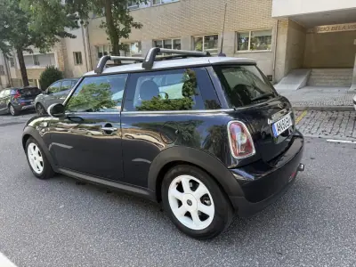 MINI Cooper 2008 - 7450 EUR, 99000 km - AUTO.MOTO.pt - 99000km - foto 4 de 15