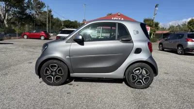Smart Fortwo Cabrio 2018 - 10490 EUR, 55157 km - AUTO.MOTO.pt - 55157km - foto 3 de 40