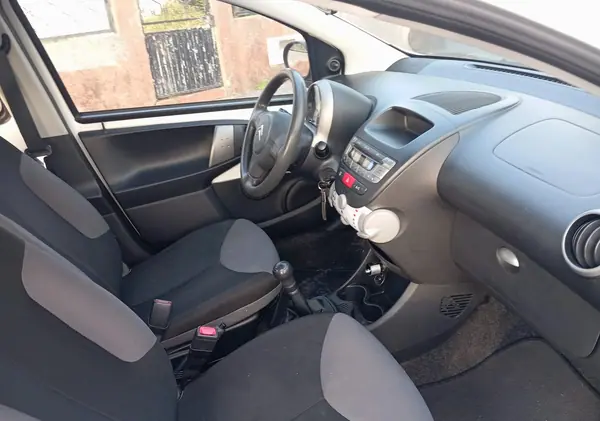 Citroën C1 2014 - 4990 EUR, 133000 km - AUTO.MOTO.pt - 133000km - foto 3 de 7