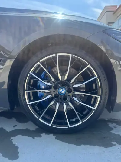 BMW i4 2022 - 53505 EUR, 54000 km - AUTO.MOTO.pt - 54000km - foto 7 de 25