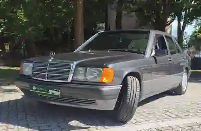 Mercedes-Benz 190 E 1.8 1992 - 7900 EUR, 133000 km - foto 1 de 15