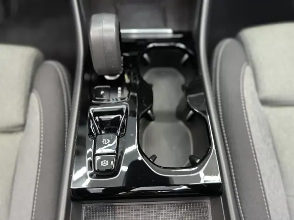 Volvo XC 40 2023 - 39900 EUR, 15000 km - AUTO.MOTO.pt - 15000km - foto 46 de 61