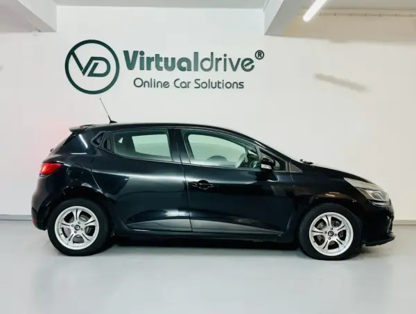 Renault Clio 2012 - 5750 EUR, 228000 km - AUTO.MOTO.pt - 228000km - foto 4 de 44