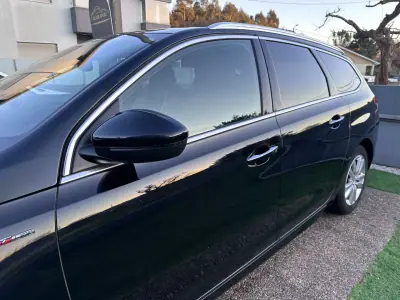 Peugeot 308 SW 2015 - 12900 EUR, 140000 km - AUTO.MOTO.pt - 140000km - foto 17 de 64