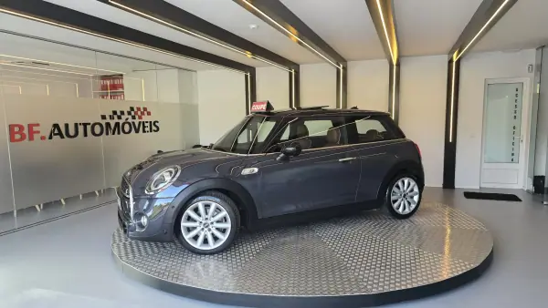 MINI Cooper 2019 - 25500 EUR, 96321 km - AUTO.MOTO.pt - 96321km - foto 12 de 53
