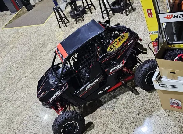 Polaris RZR 2019 - 16500 EUR, 8000 km - AUTO.MOTO.pt - 8000km - foto 6 de 18