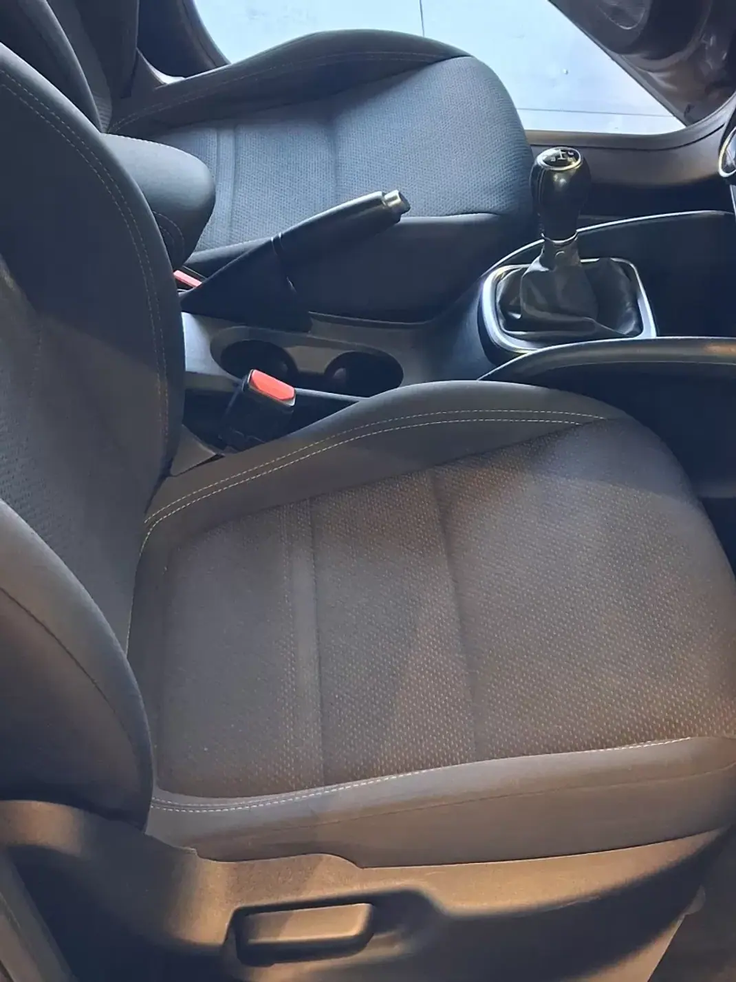Fiat Tipo Station Wagon 2018 - 11900 EUR, 91900 km - 91900km - foto 26 de 31