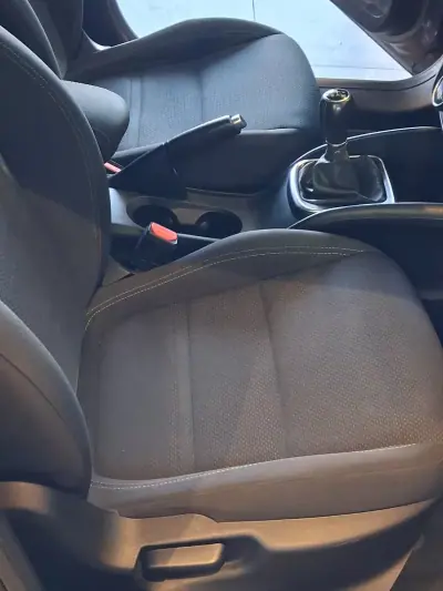 Fiat Tipo Station Wagon 2018 - 11900 EUR, 91900 km - AUTO.MOTO.pt - 91900km - foto 26 de 31