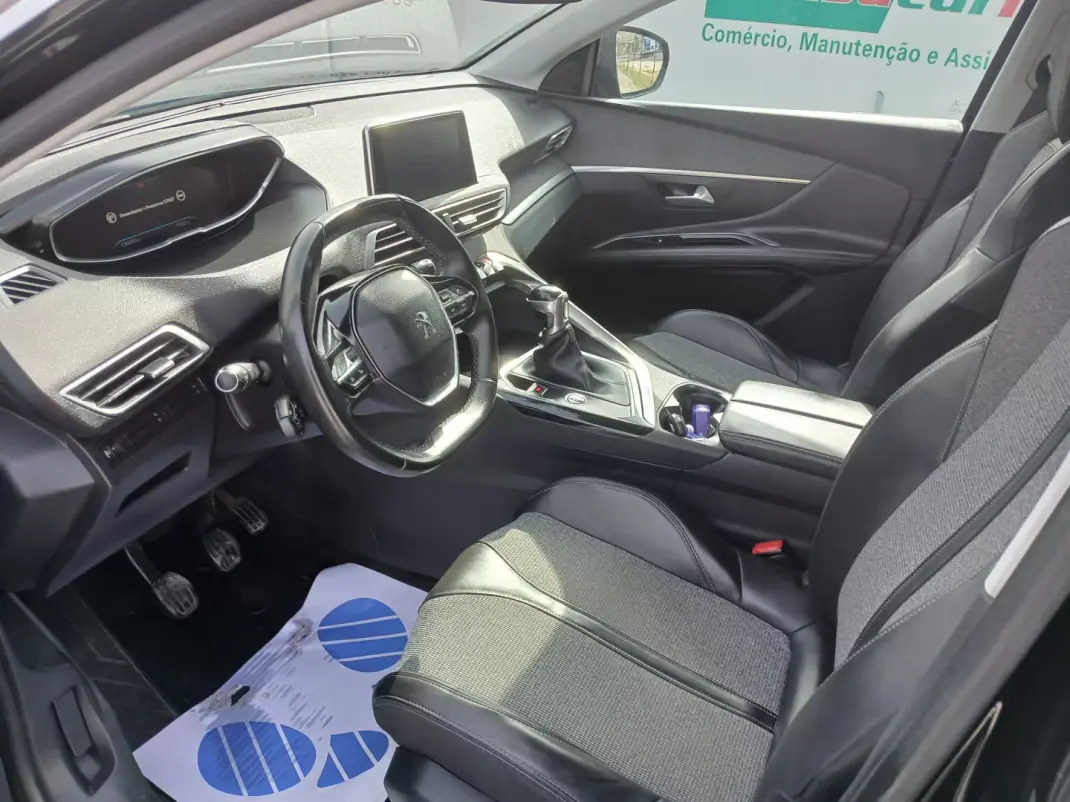 Peugeot 3008 2018 - 13450 EUR, 136692 km - AUTO.MOTO.pt - 136692km - foto 13 de 25