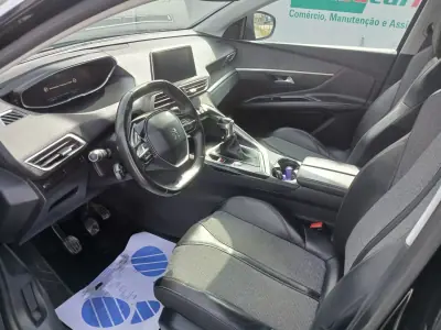 Peugeot 3008 2018 - 13450 EUR, 136692 km - AUTO.MOTO.pt - 136692km - foto 13 de 25