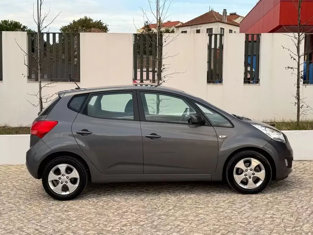 Kia Venga 2013 - 7950 EUR, 80000 km - 80000km - foto 8 de 24