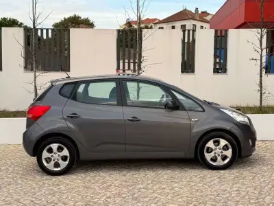Kia Venga 2013 - 7950 EUR, 80000 km - 80000km - foto 8 de 24