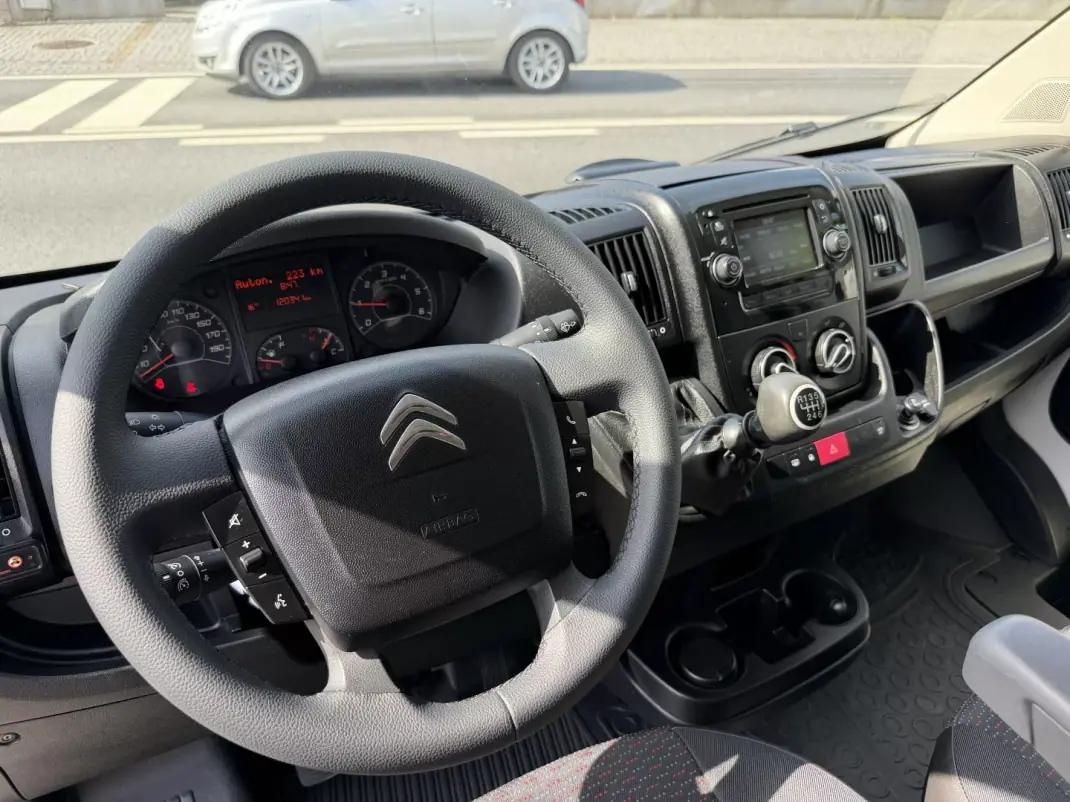 Citroën Jumper L2H2 130cv c/IVA 2018 - 18500 EUR, 120341 km - AUTO.MOTO.pt - 120341km - foto 3 de 9