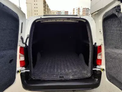 Citroën Berlingo 1.6 HDI ,3 Lug. Longa , Iva dedutivel 2019 - 13480 EUR, 182000 km - AUTO.MOTO.pt - 182000km - foto 7 de 28