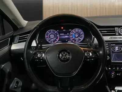 Volkswagen Passat Variant 2015 - 18950 EUR, 306000 km - AUTO.MOTO.pt - 306000km - foto 9 de 20