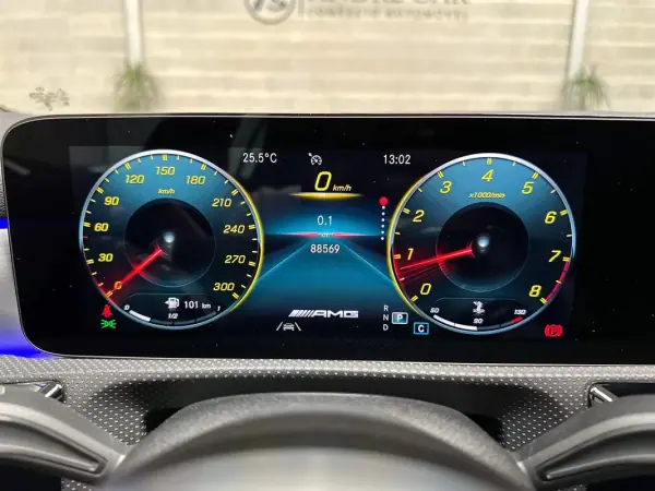 Mercedes-Benz A 45 AMG 2021 - 39950 EUR, 88569 km - AUTO.MOTO.pt - 88569km - foto 55 de 60