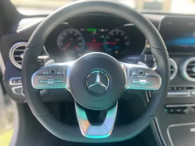 Mercedes-Benz C 300 2021 - 29990 EUR, 166000 km - AUTO.MOTO.pt - 166000km - foto 11 de 16