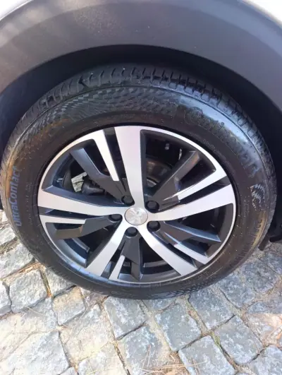 Peugeot 3008 2017 - 17250 EUR, 150000 km - AUTO.MOTO.pt - 150000km - foto 7 de 17