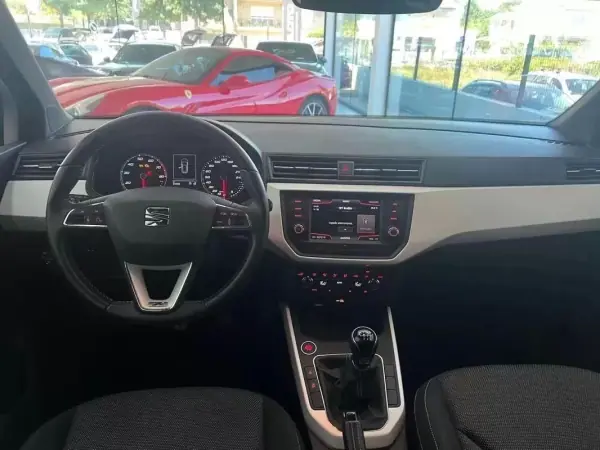 SEAT Arona 2020 - 15490 EUR, 59460 km - AUTO.MOTO.pt - 59460km - foto 20 de 39