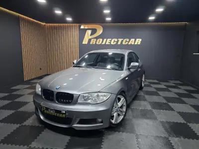 BMW 120 2009 - 13900 EUR, 220000 km - AUTO.MOTO.pt - 220000km - foto 14 de 16