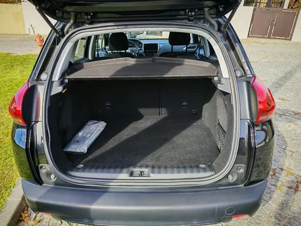 Peugeot 2008 2017 — foto 3 de 10