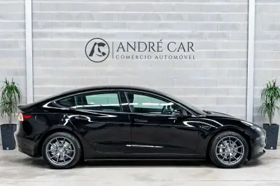 Tesla Model 3 2022 - 27950 EUR, 58153 km - AUTO.MOTO.pt - 58153km - foto 5 de 50