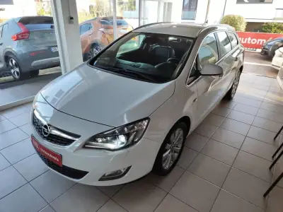 Opel Astra Sports Tourer 2011 - 6750 EUR, 226000 km - AUTO.MOTO.pt - 226000km - foto 6 de 37
