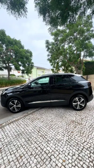 Peugeot 3008 2019 - 15990 EUR, 140000 km - 140000km - foto 3 de 21