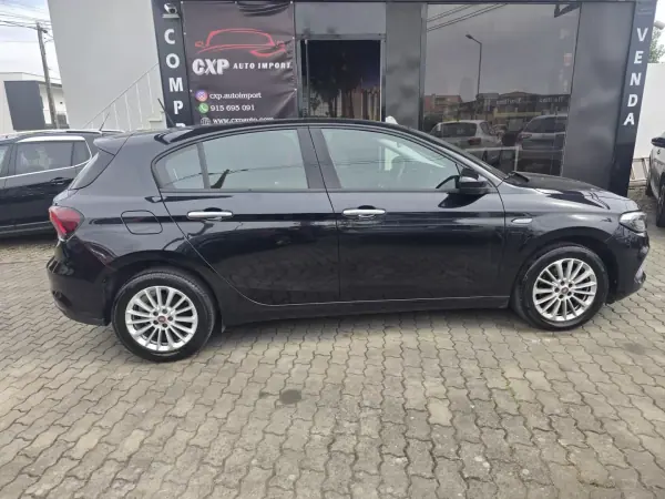 Fiat Tipo 2021 - 13900 EUR, 98000 km - AUTO.MOTO.pt - 98000km - foto 8 de 15