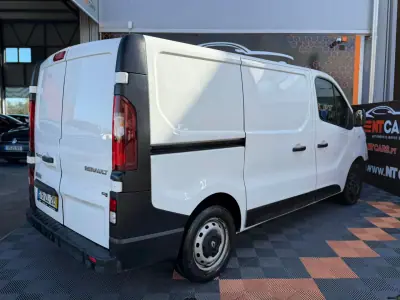 Renault Trafic 2.0 dCi L1H1 1.0T 2019 - 12900 EUR, 201040 km - AUTO.MOTO.pt - 201040km - foto 2 de 12