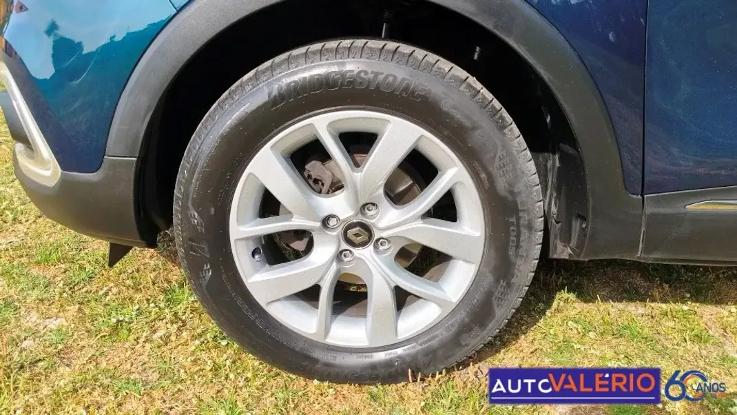 Renault Captur 2019 - 13950 EUR, 61525 km - AUTO.MOTO.pt - 61525km - foto 29 de 30