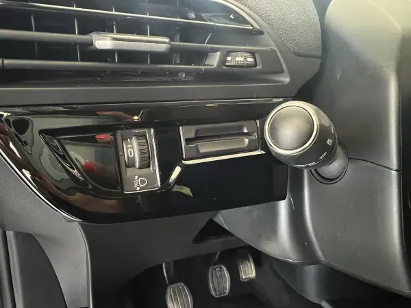 Citroën C4 Spacetourer 2020 - 14600 EUR, 139723 km - AUTO.MOTO.pt - 139723km - foto 14 de 25