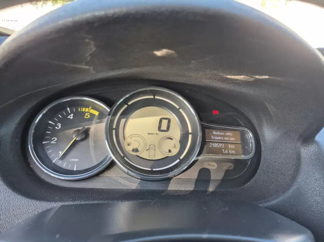 Renault Mégane Sport Tourer 2014 - 7690 EUR, 218593 km - 218593km - foto 12 de 17