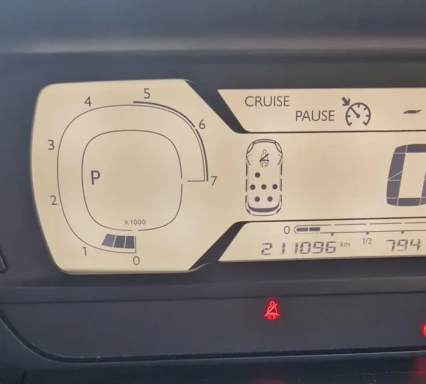 Citroën Grand C4 Spacetourer 2019 - 11000 EUR, 211100 km - AUTO.MOTO.pt - 211100km - foto 12 de 13