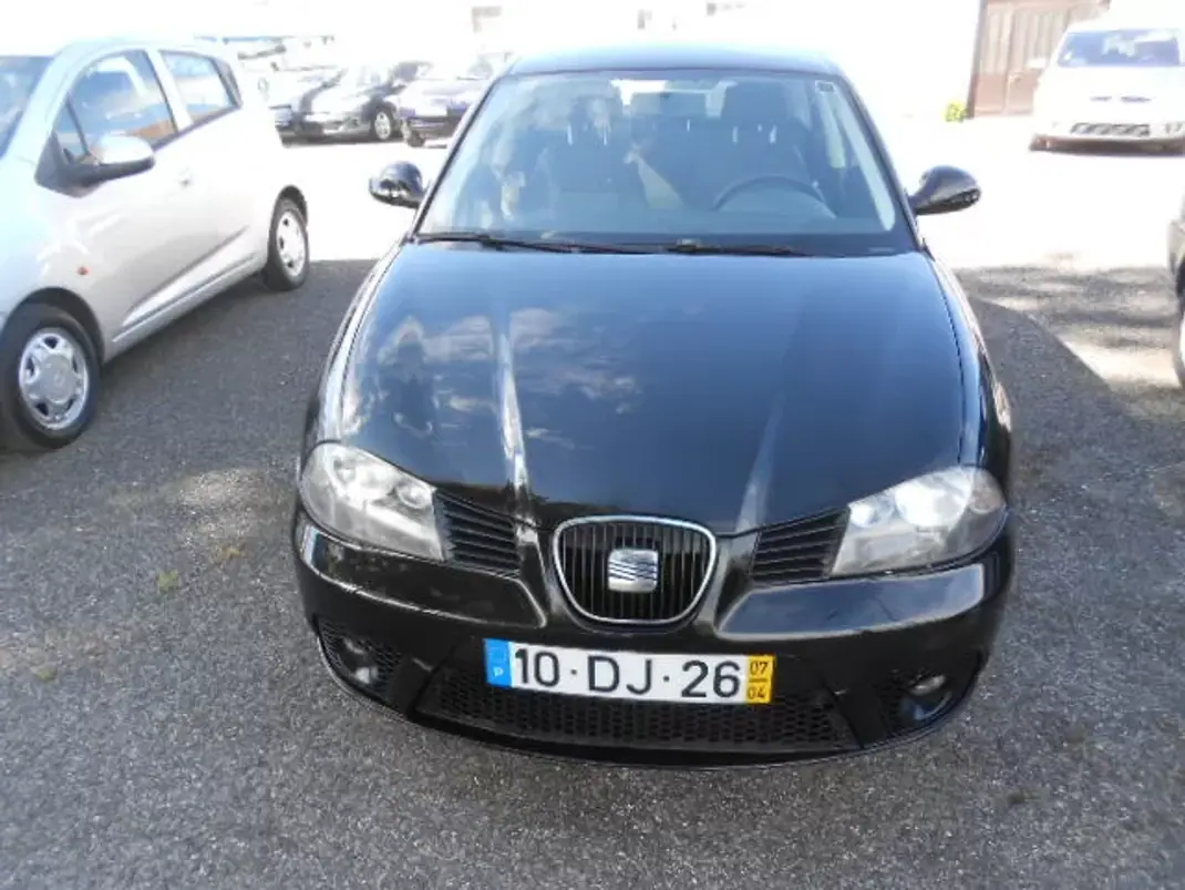 SEAT Ibiza 2007 - 6900 EUR, 262599 km - AUTO.MOTO.pt - 262599km - foto 1 de 11