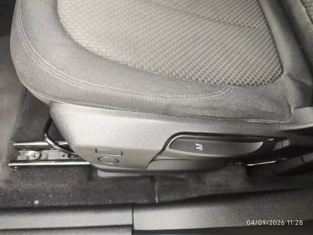 BMW 216 Active Tourer 2016 - 12780 EUR, 117000 km - 117000km - foto 24 de 40